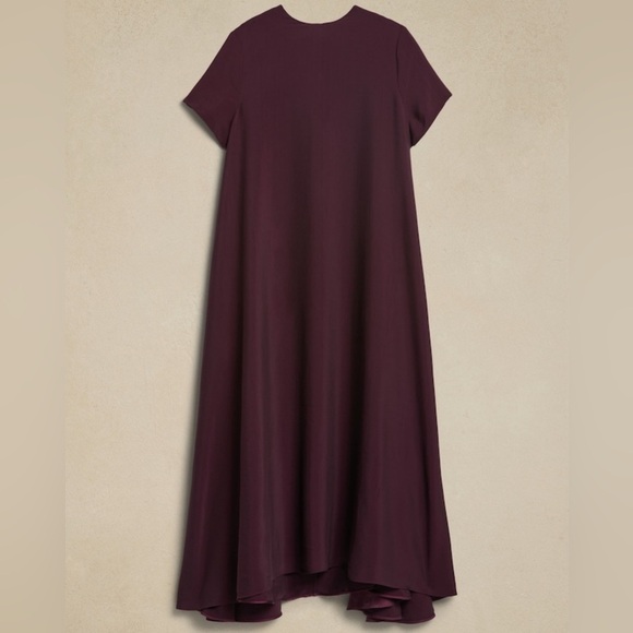 FINAL MARKDOWN! Banana Republic Aurelia Crepe & Satin Maxi Dress - Multiple 🪹💫 - Picture 9 of 9